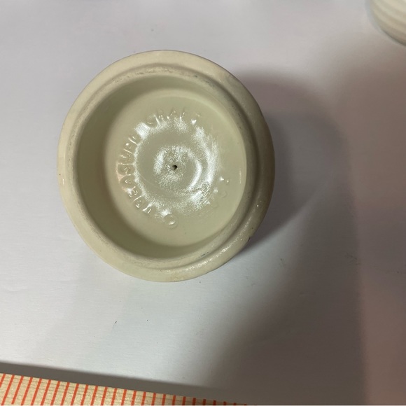 Vintage Treasure Craft Mirage Stoneware Sugar container w/Lid, Pink & Green - Picture 4 of 14